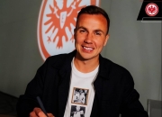 包含格策回到沙尔克，带领球队迎战德甲强敌的词条