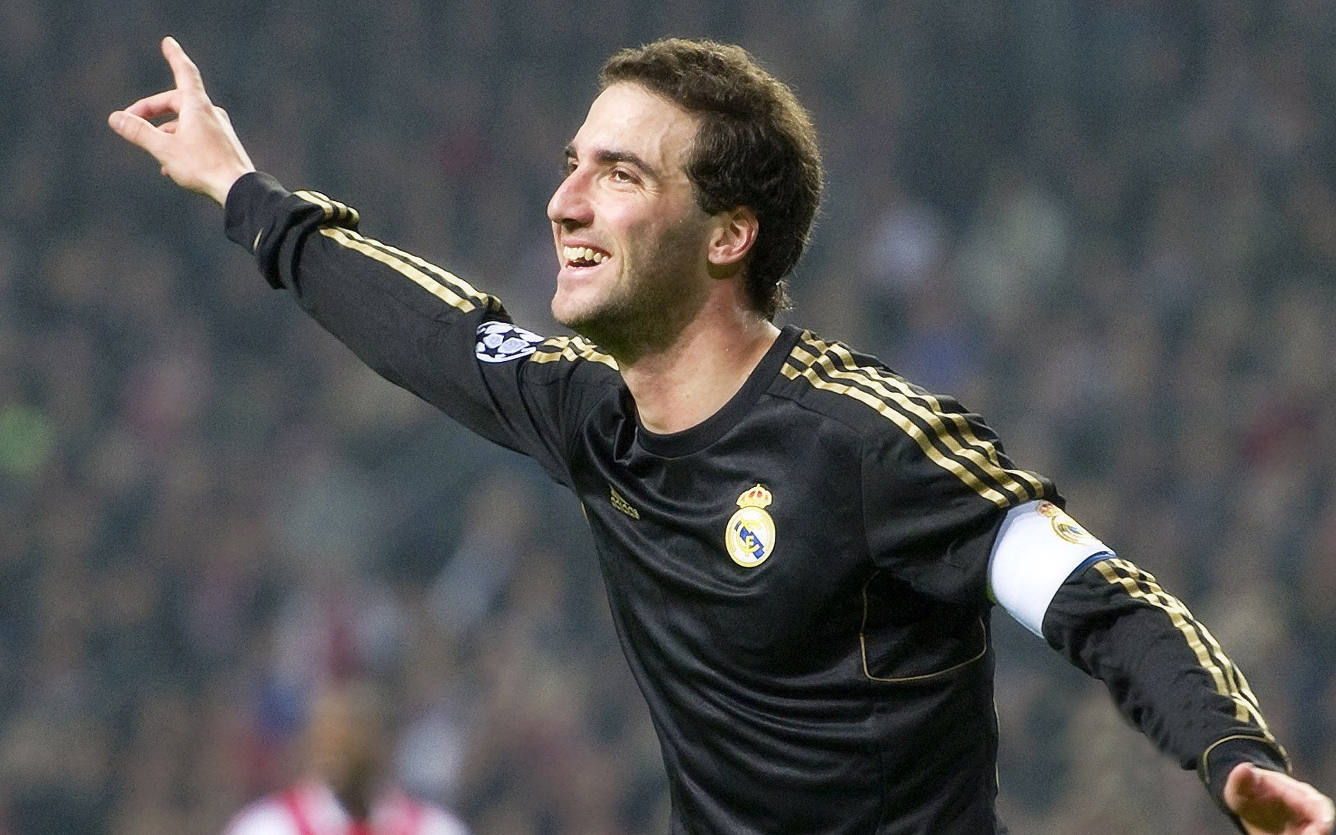 德布劳内与80激战利物浦分钟,爆冷胜负难料!TheShy焦点对战比赛高潮迭起